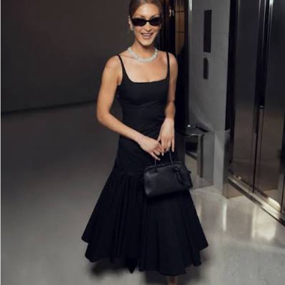 Jacquemas SS25 worn by Bella Hadid